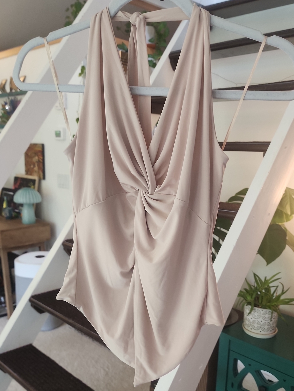 Windsor Light Beige Twist-Front V-Neck Camisole Size Medium